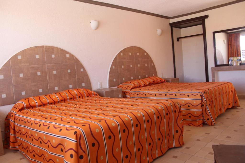 Hotel Plaza Sahagun Ciudad Sahagun ภายนอก รูปภาพ
